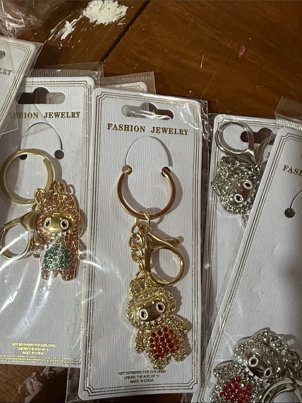 Keychain bundle- Gold & Multicolor - Picture 8 of 8